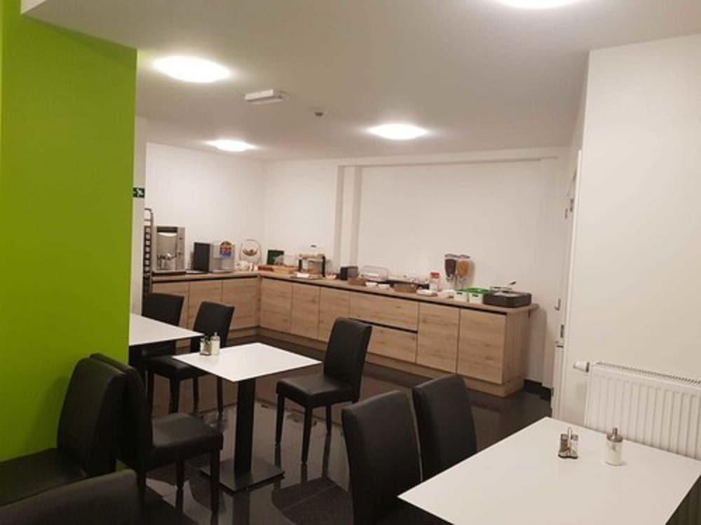 Hotel City Center Saint-Josse-ten-Noode Esterno foto